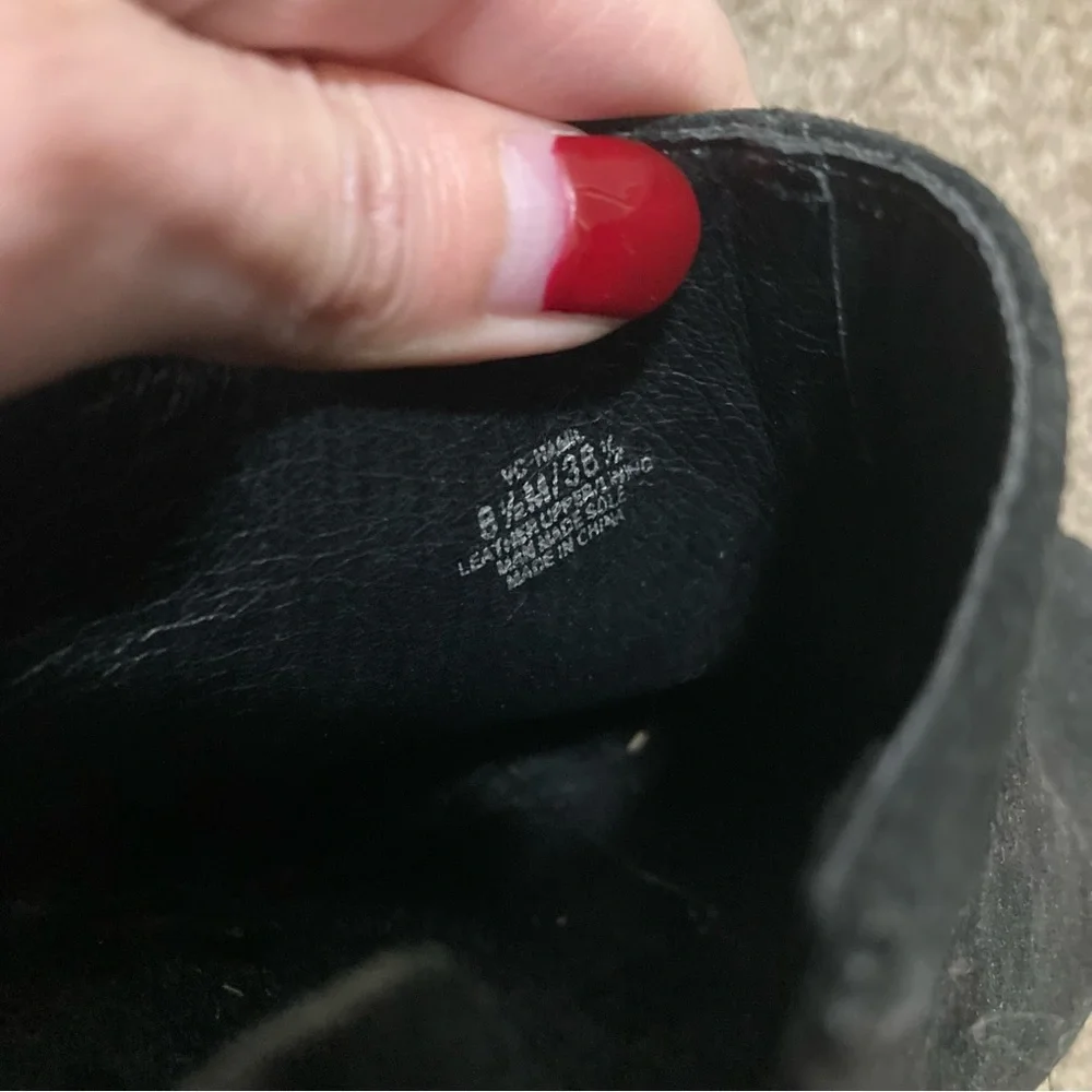4/$10 - Vince Camuto Heeled Ankle Boots - Picture 8 of 8